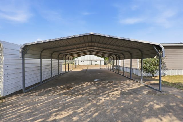 9606 Diamond Avenue, Kaufman, TX 75142