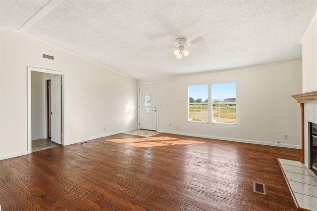 9606 Diamond Avenue, Kaufman, TX 75142