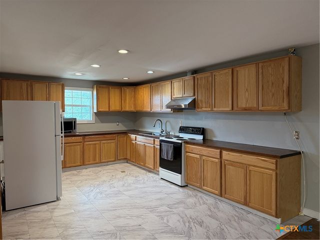 2312 Tibiletti Drive, Victoria, TX 77901