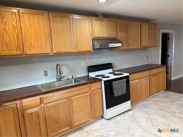 2312 Tibiletti Drive, Victoria, TX 77901