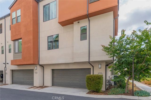 142 Sawbuck, Irvine, CA 92618