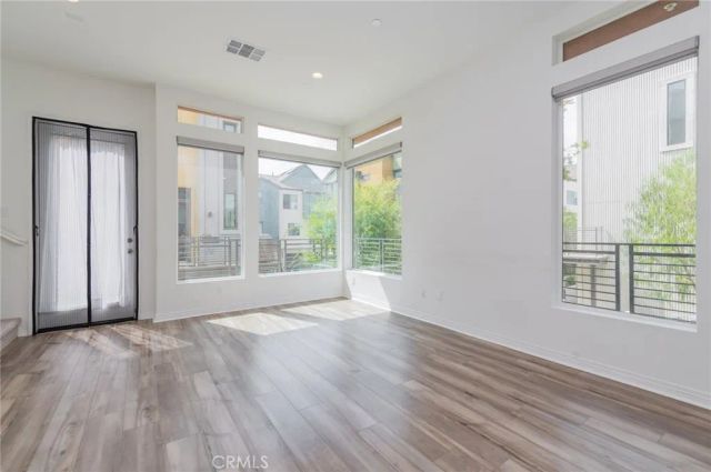 142 Sawbuck, Irvine, CA 92618
