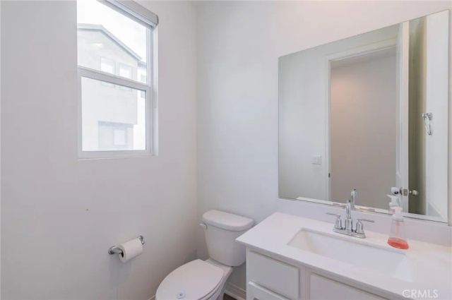 142 Sawbuck, Irvine, CA 92618