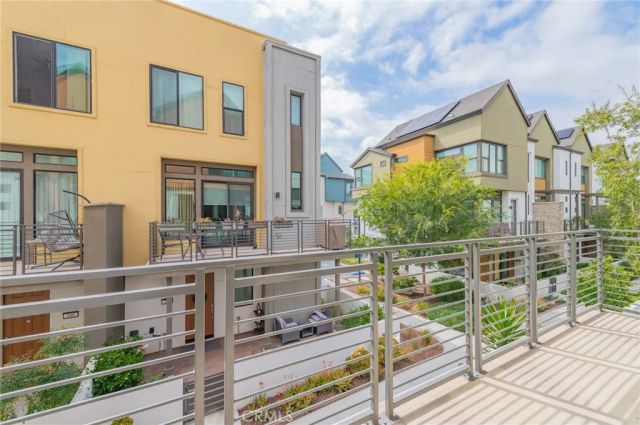 142 Sawbuck, Irvine, CA 92618