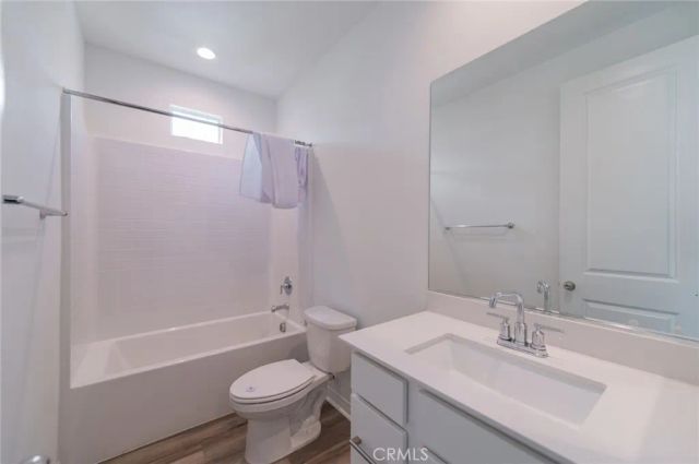 142 Sawbuck, Irvine, CA 92618