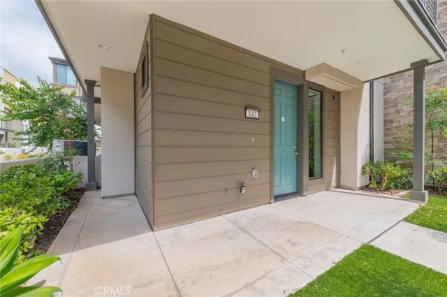 142 Sawbuck, Irvine, CA 92618
