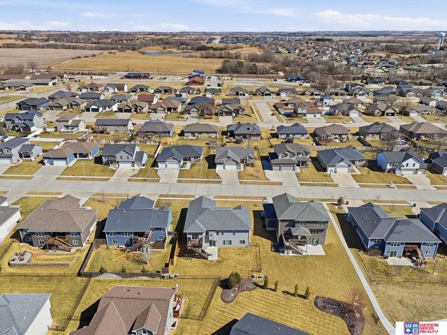 1203 Birchwood Drive, Hickman, NE 68372