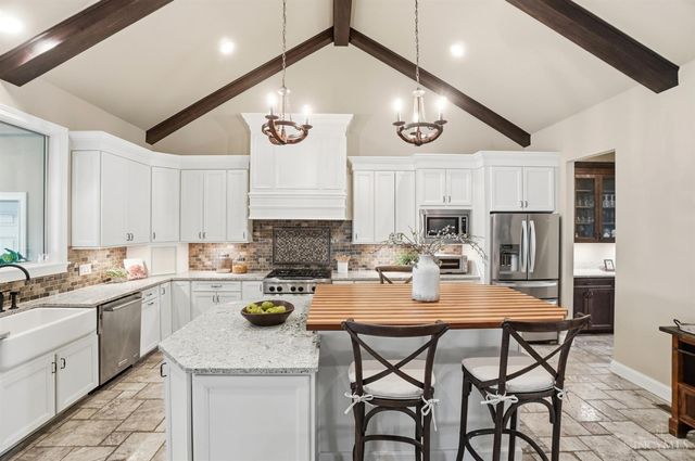 6661 Irwin Spimpson Road, Mason, OH 45040