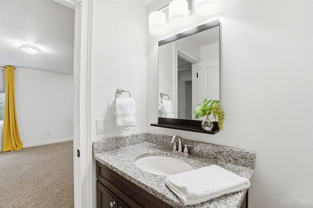 6661 Irwin Spimpson Road, Mason, OH 45040