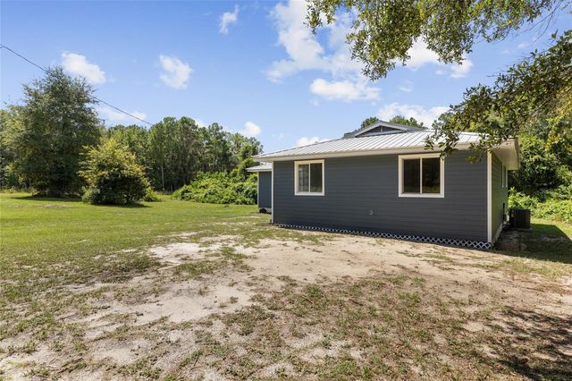 127 RAINBOW DRIVE, Florahome, FL 32140