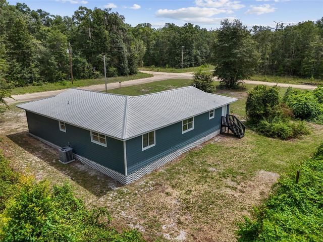 127 RAINBOW DRIVE, Florahome, FL 32140