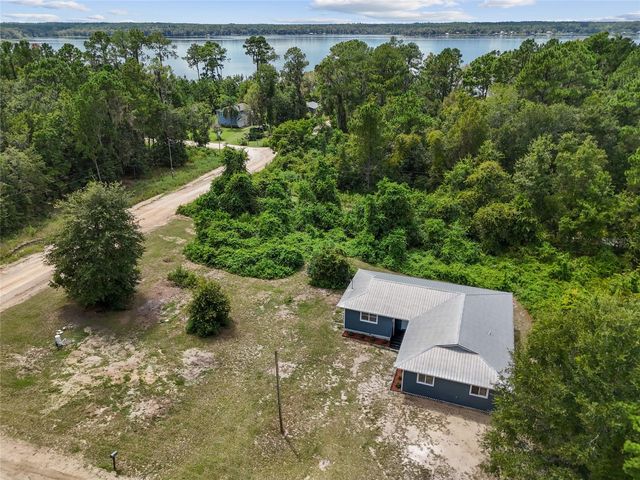 127 RAINBOW DRIVE, Florahome, FL 32140