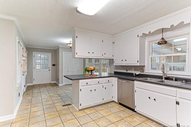 406 Murray Hill Road, Fayetteville, NC 28303