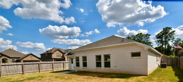 18226 Willow Edge Drive, Tomball, TX 77375