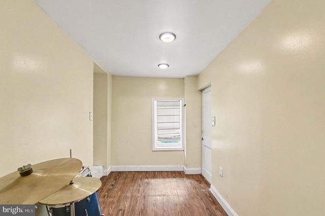 7 MAPLE AVE, Baltimore, MD 21206