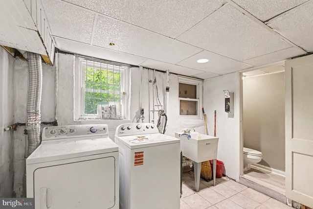 7 MAPLE AVE, Baltimore, MD 21206
