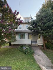 7 MAPLE AVE, Baltimore, MD 21206