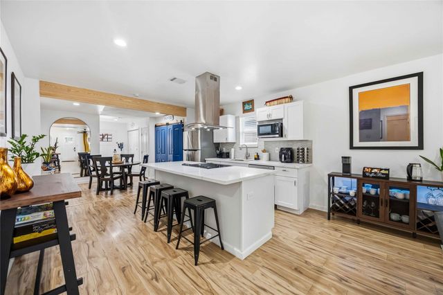 1602 Luzon Street, Houston, TX 77009