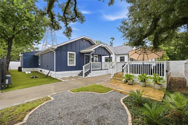 1602 Luzon Street, Houston, TX 77009