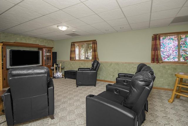 10341 Fox Run Road, Woodbury, MN 55129