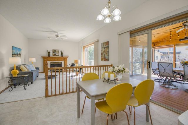 10341 Fox Run Road, Woodbury, MN 55129