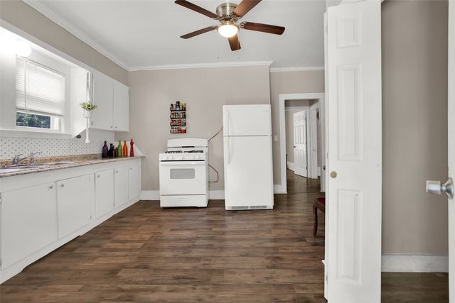 407 N Jordan Street, Whitesboro, TX 76273