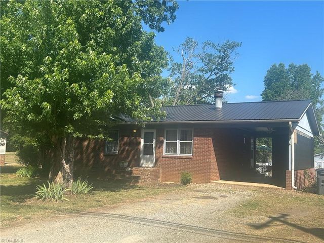 8721 Linwood Southmont Road, Lexington, NC 27292