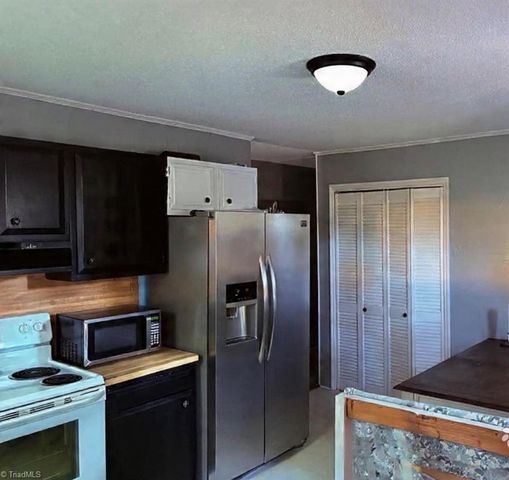 8721 Linwood Southmont Road, Lexington, NC 27292