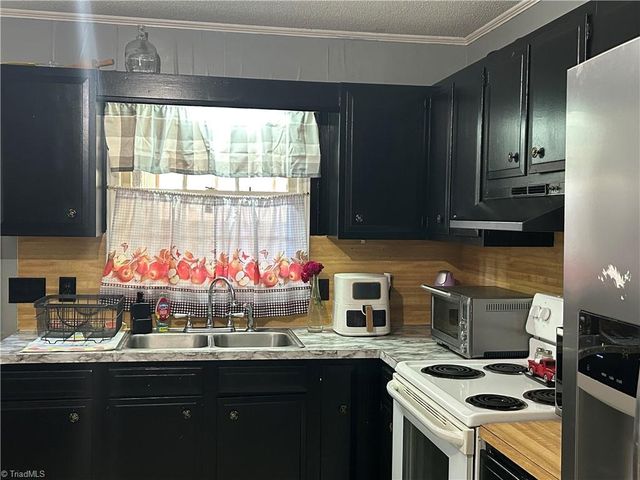 8721 Linwood Southmont Road, Lexington, NC 27292