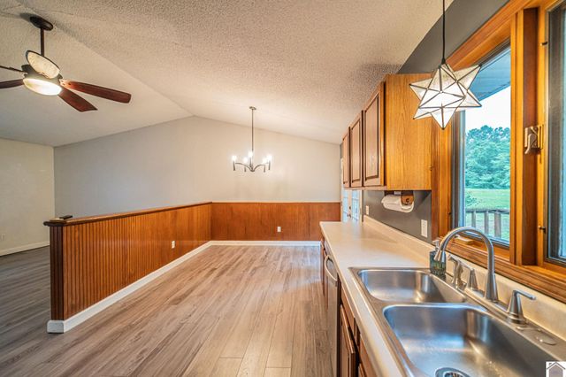 1872 E Unity Church Rd 3, Hardin, KY 42048