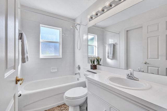 317 CARRIAGE CROSSING CIRCLE, Brandon, FL 33510