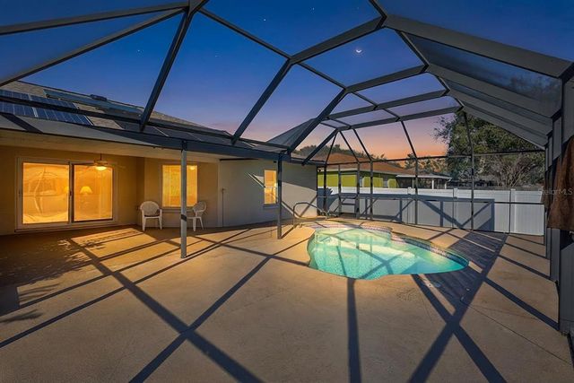 317 CARRIAGE CROSSING CIRCLE, Brandon, FL 33510