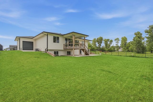 5906 N Saint Paul St, Wichita, KS 67204