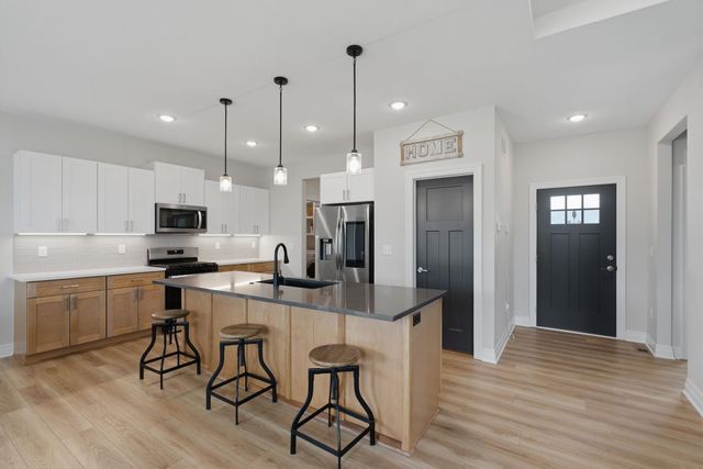 5906 N Saint Paul St, Wichita, KS 67204