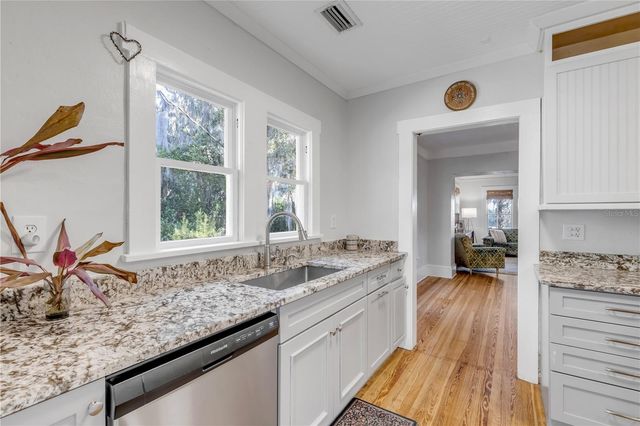 3054 N DIXIE FREEWAY, New Smyrna Beach, FL 32168