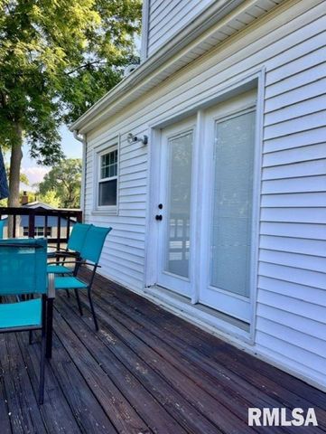 912 S STEWART Street, Creve Coeur, IL 61610