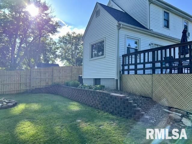 912 S STEWART Street, Creve Coeur, IL 61610