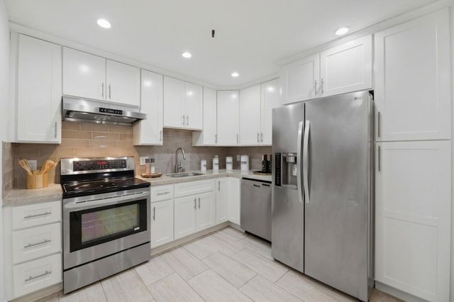 49 Showers Drive A130, Mountain View, CA 94040