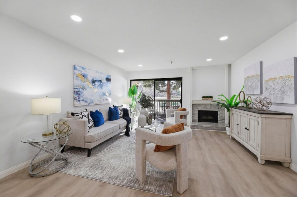 49 Showers Drive A130, Mountain View, CA 94040