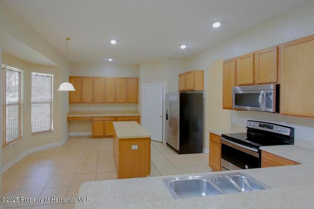 4394 Edenrock Place, Spring Hill, FL 34609