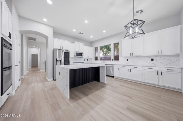 1091 E KAIBAB Place, Chandler, AZ 85249