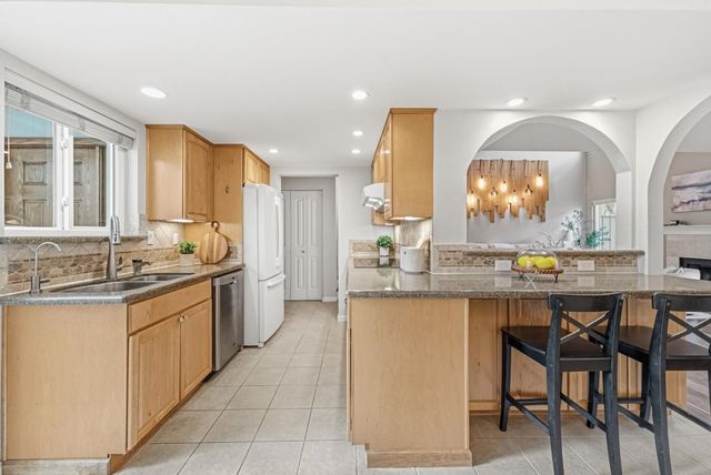 7435 Maywood Drive, Pleasanton, CA 94588