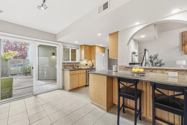 7435 Maywood Drive, Pleasanton, CA 94588