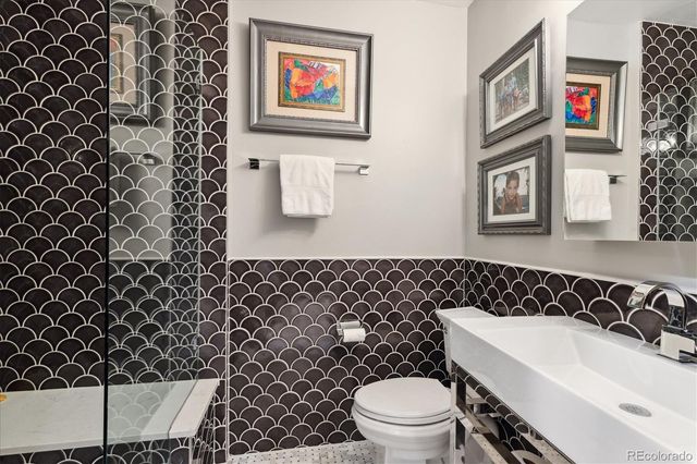 9555 Silent Hills Lane, Lone Tree, CO 80124