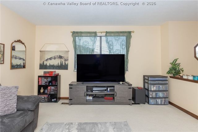 103 Mary Street, Poca, WV 25159