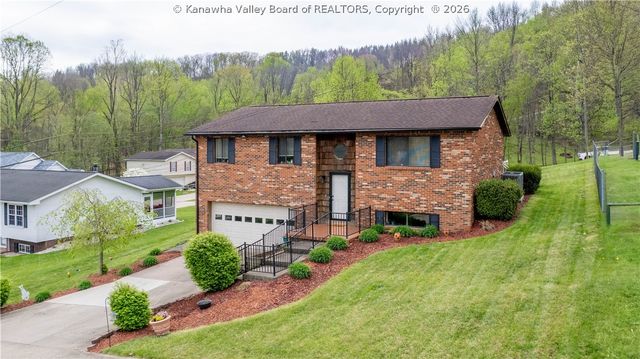 103 Mary Street, Poca, WV 25159