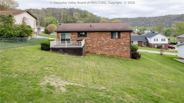 103 Mary Street, Poca, WV 25159