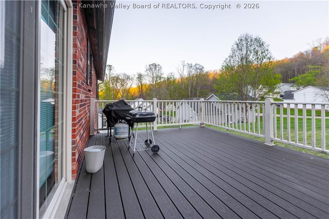 103 Mary Street, Poca, WV 25159