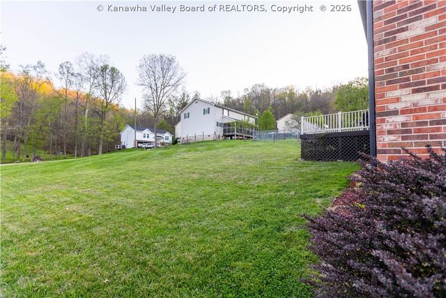 103 Mary Street, Poca, WV 25159