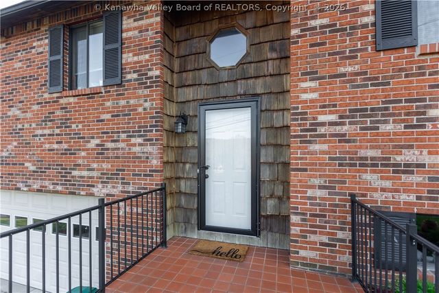 103 Mary Street, Poca, WV 25159